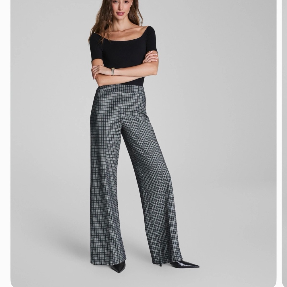Women's Spanx Black and Gray Checkered Pants